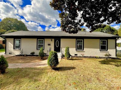 3323 Dunaire Dr, Charlotte, NC, 28205