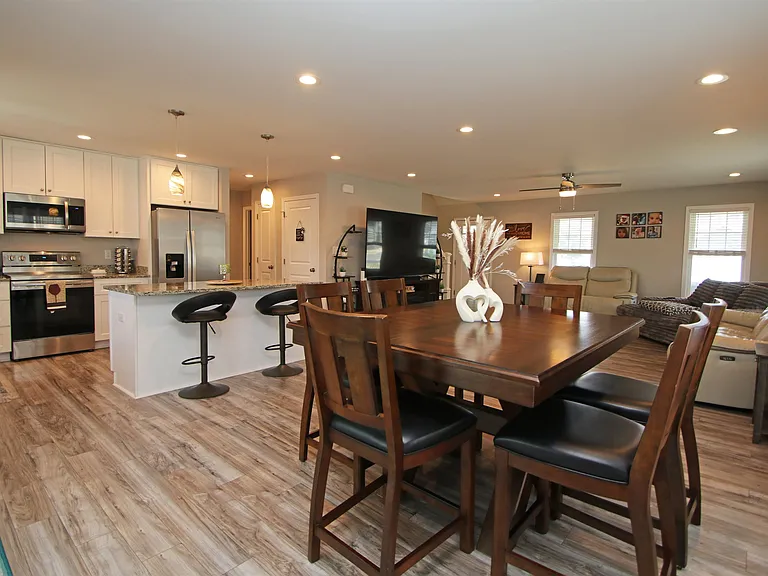 224 Spring Run Ln — Photo 9