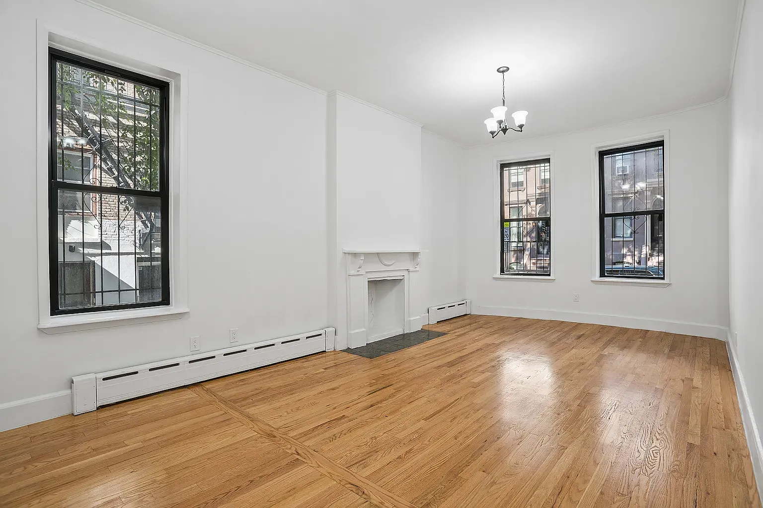 403 Henry Street — Photo 2