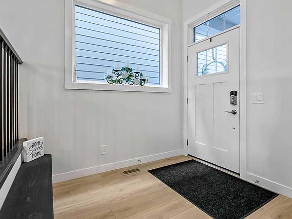 2nd image of 100 Cranbrook Gdns SE