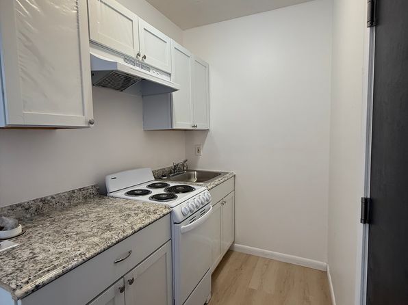 29 Golden St APT 11
