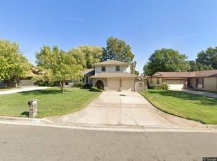 1130 N Sandplum Ln, Wichita, KS 67212