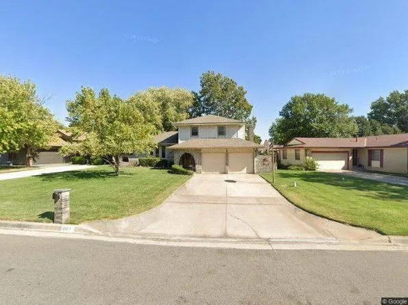 1130 N Sandplum Ln, Wichita, KS 67212