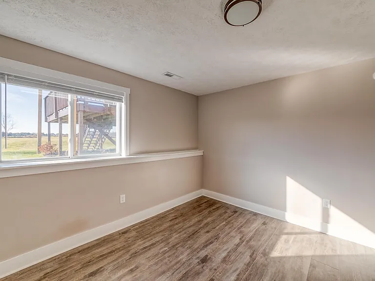 6918 Peninsula Dr NE — Photo 26