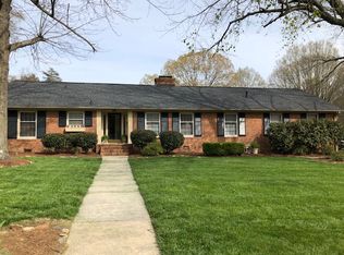 1228 Ridgecrest Ave, Burlington, NC 27215