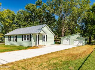 408 Amerine Rd, Maryville, TN 37804