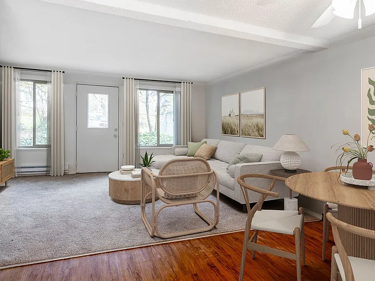 Marion Court Apartments — Photo 2