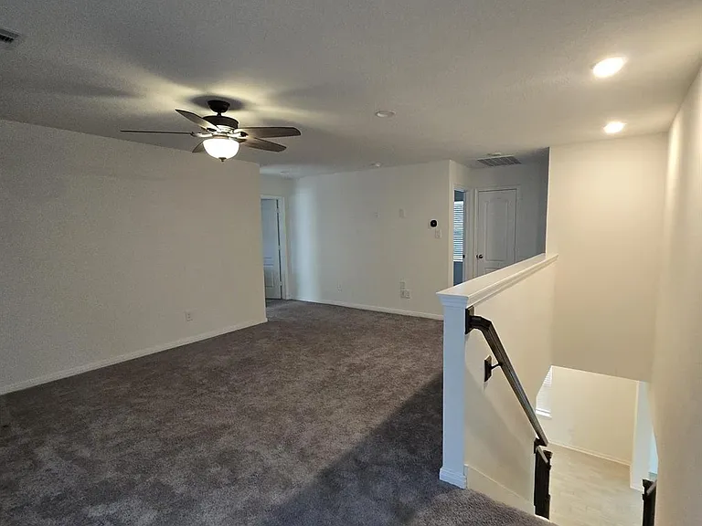 25223 Sierra Manor Ct — Photo 13