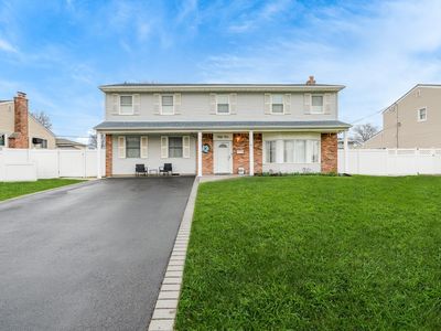 55 Primrose Lane, Kings Park, NY, 11754