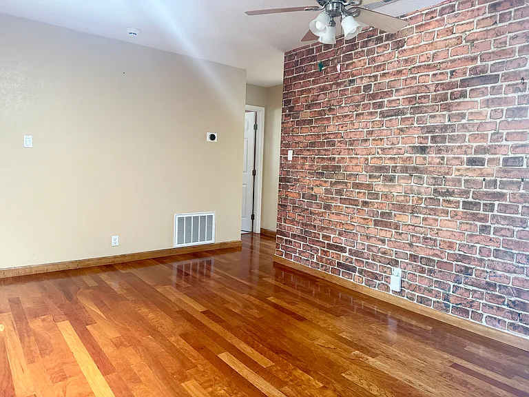 3320 Darwin Dr — Photo 15