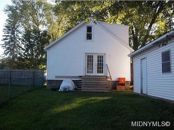 4th image of 25 Owens Pl