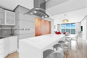 16699 Collins Ave — Photo 4