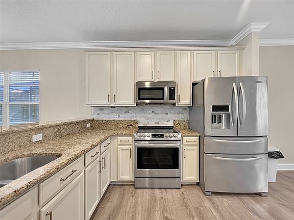 4th image of 96220 Long Beach Dr