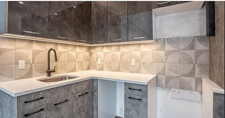 Rented by Loom Capital Group Inc. | media 14