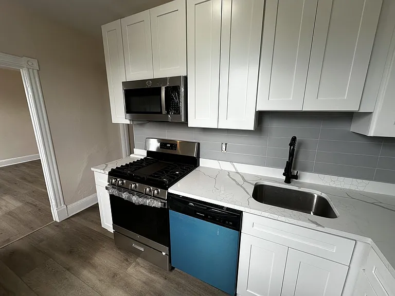 1101 E Capitol St SE #3 — Photo 15