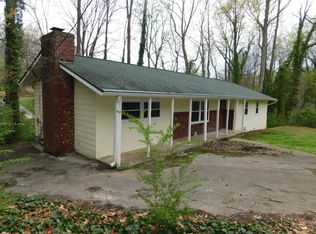 5822 NE Little John Ln, Knoxville, TN 37918