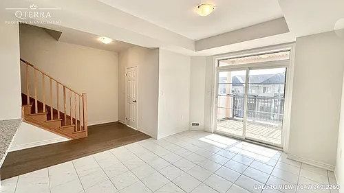 105 Air Dancer Cres Photo 1