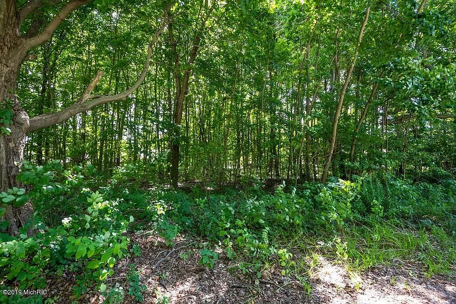 4099 Evergreen Ln Benton Harbor Mi 49022 Mls 19042330 Zillow