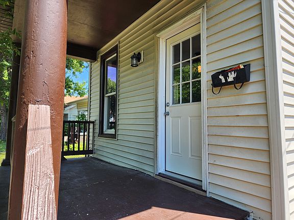 4th image of 1209 N Gaines St