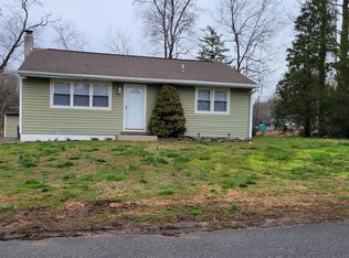 101 Smiths Ln, Bear, DE 19701