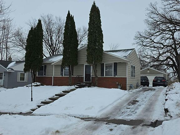 2nd image of 1748 Wilson Ave