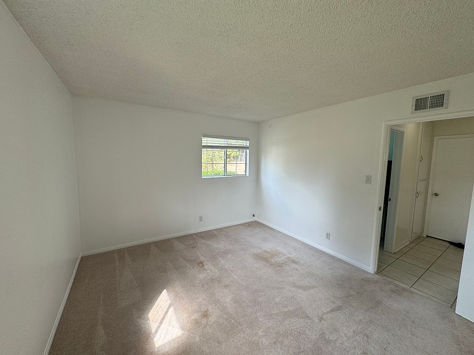 1st image of 16740 Citronia St