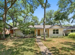3086 Coombs Creek Dr, Dallas, TX 75233