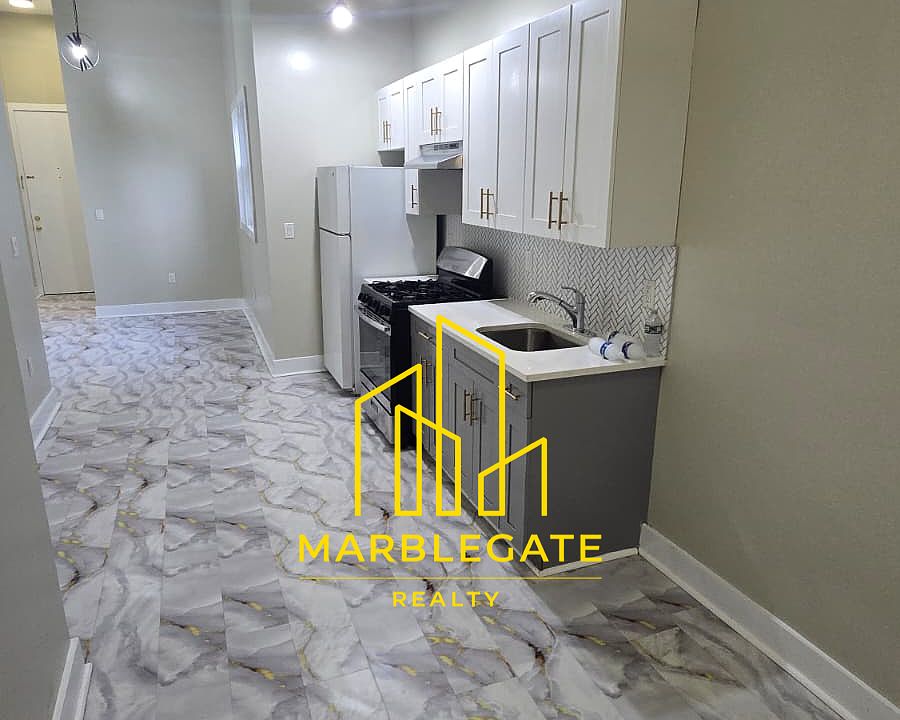 1st image of 61 16th Ave #22