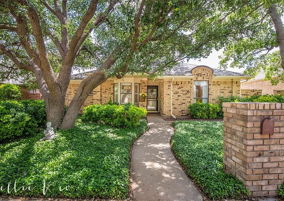 2517 Sunnibrook Court -- secluded garden home area on northside near ACU