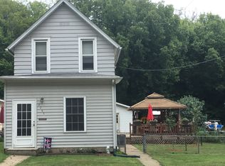2265 Roosevelt St, Dubuque, IA 52001