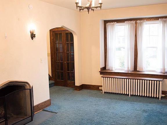 Living room with fireplace