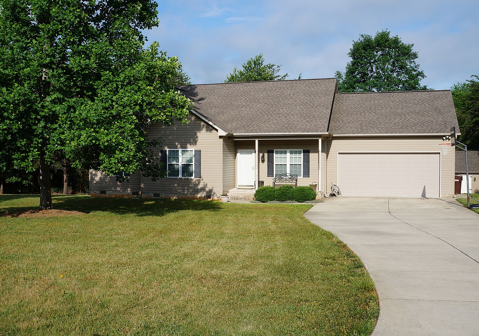 7541 Strawberry Rd, Summerfield, NC 27358 Zillow