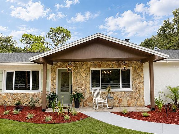 3rd image of 17238 BRIDLEPATH COURT