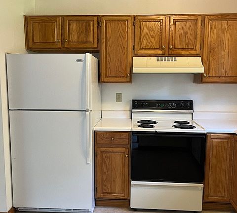 3rd image of 1104 Cranston Dr #1104