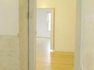 33 Vernon St #2, Worcester, MA 01610