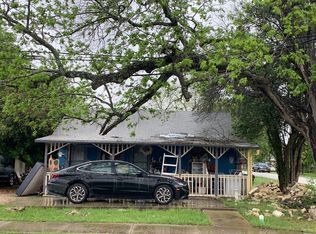 407 N Burleson St, Kyle, TX 78640