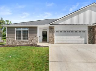 243 Auseon Ct, Hillsdale, MI 49242