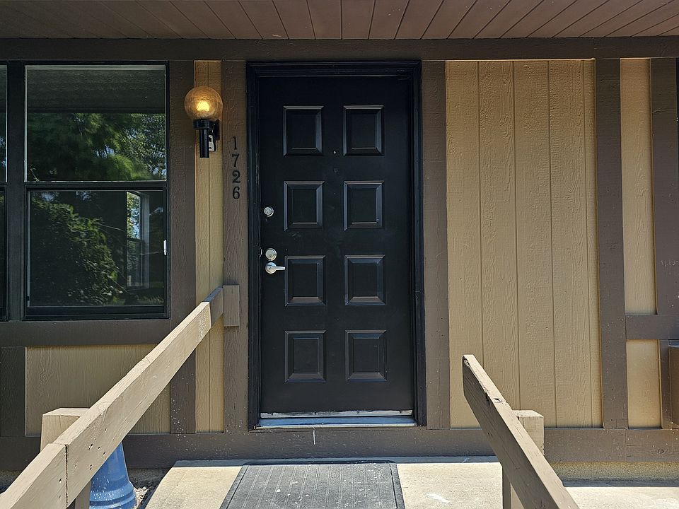 1st image of 1726 Sunapple Way