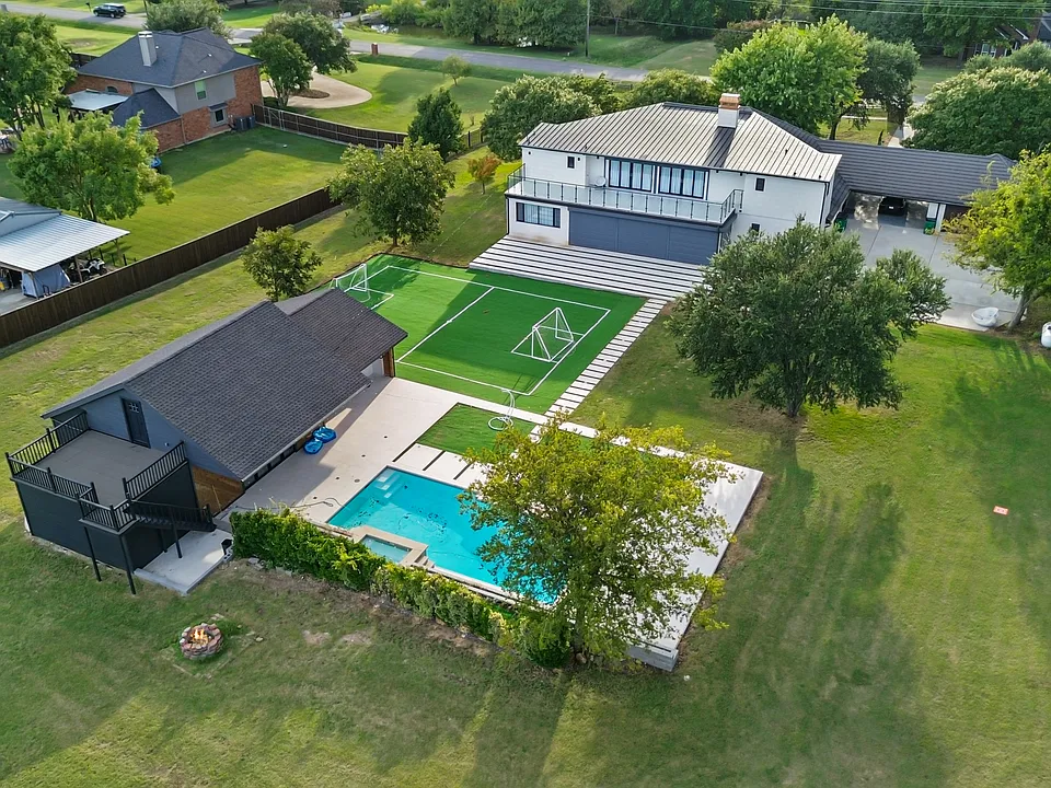 3212 Preston Hills Cir