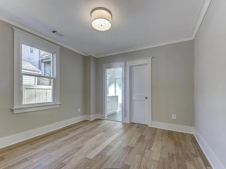 1435 Jackson St NE — Photo 12