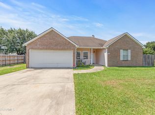 100 Longleaf Dr, Broussard, LA 70518
