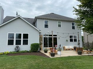 647 Hayden Dr, Yorkville, IL 60560