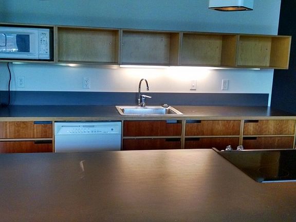 2nd image of 1522 Walnut St APT 207