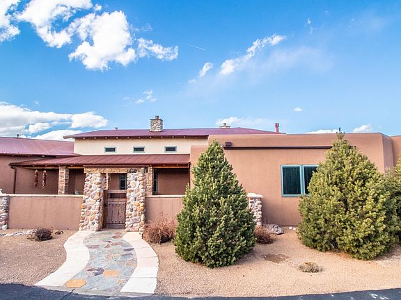 2nd image of 1450 Vista Hermosa Trl