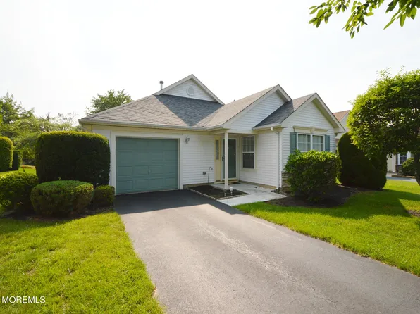 2654 Meadow Lake Drive, Toms River, NJ 08755