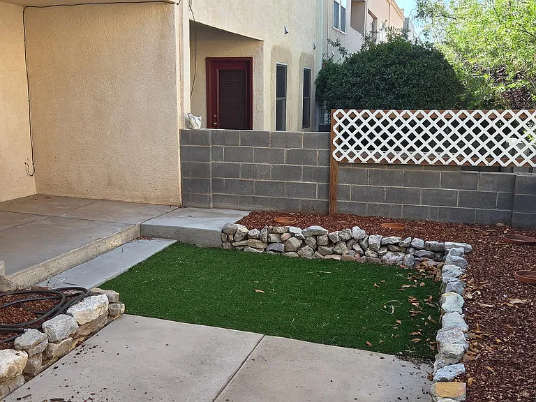 4919 Placido Dr NE — Photo 22