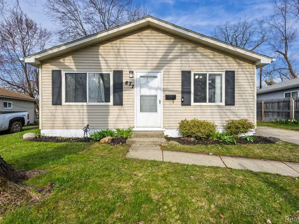 877 Kettering Ave, Pontiac, MI 48340