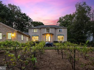 6006 River Dr, Lorton, VA 22079