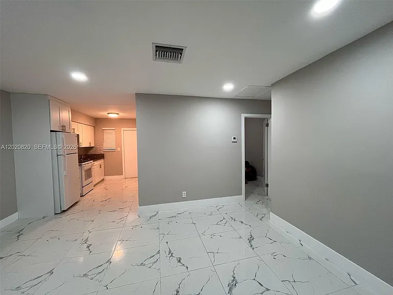 1015 W Las Olas Blvd #3 — Photo 7