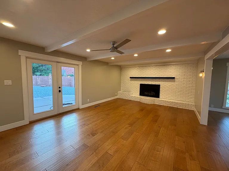 600 N 260 West Cir — Photo 8
